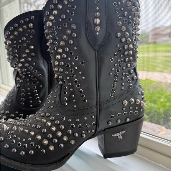 DOLLY BOOTIE - JET BLACK  Size 10 - Picture 5 of 10